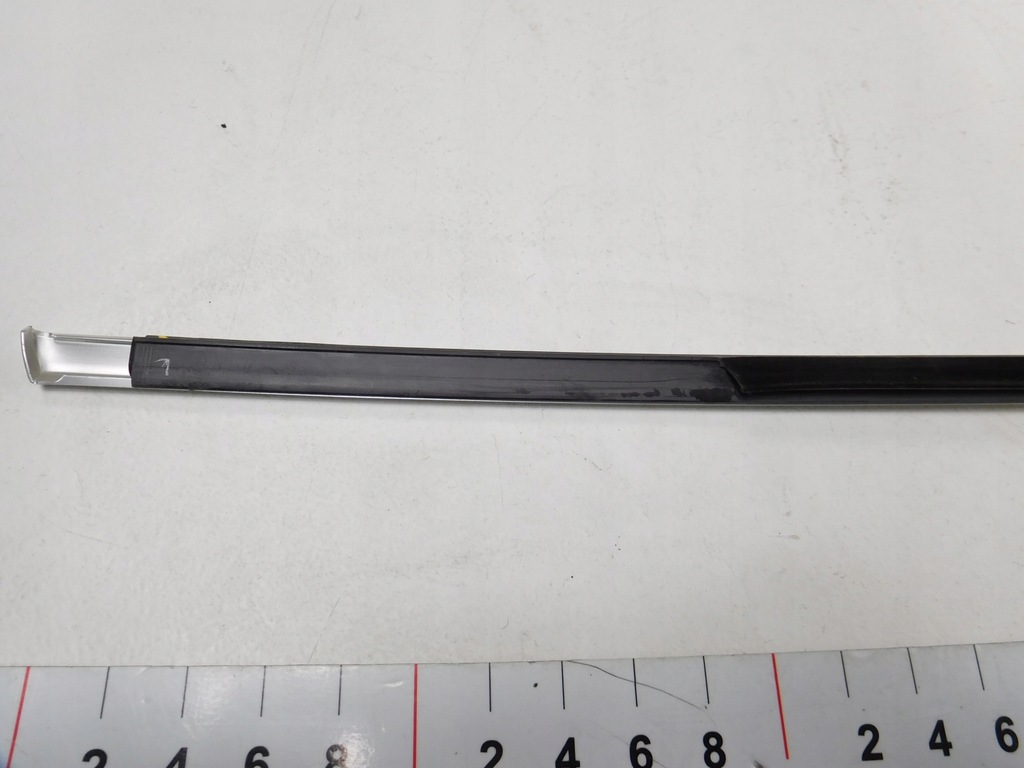 фото №7, Молдинг декоративна лівих двері volvo xc60 31371111