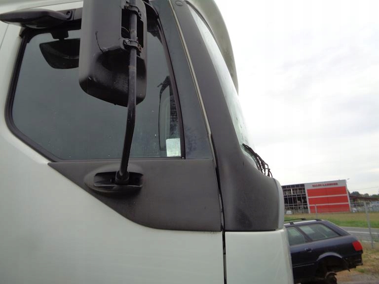 фото №2, Кутик вітровик стійка права renault premium dci