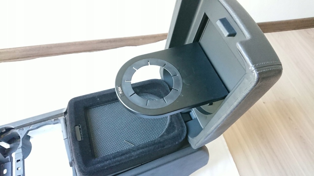 фото №7, Vw touareg підлокітник шкіра чорний