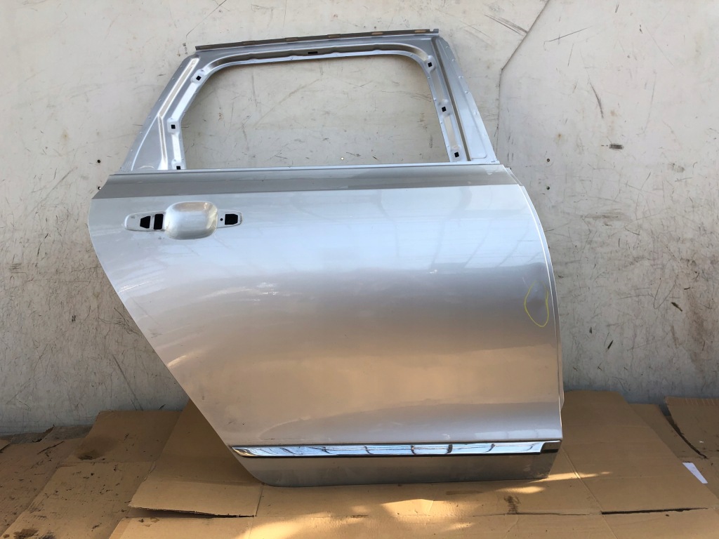 фото №1, Volvo v90 kombi дверь задние правое хром