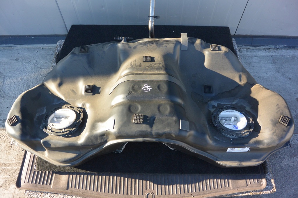 фото №1, Бак топлива maserati quattroporte ghibli levan