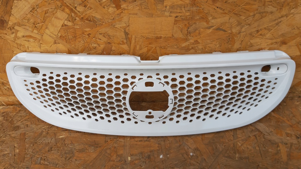 фото №1, Smart fortwo a453 решётка радиатора решётка радиатора оригинал!