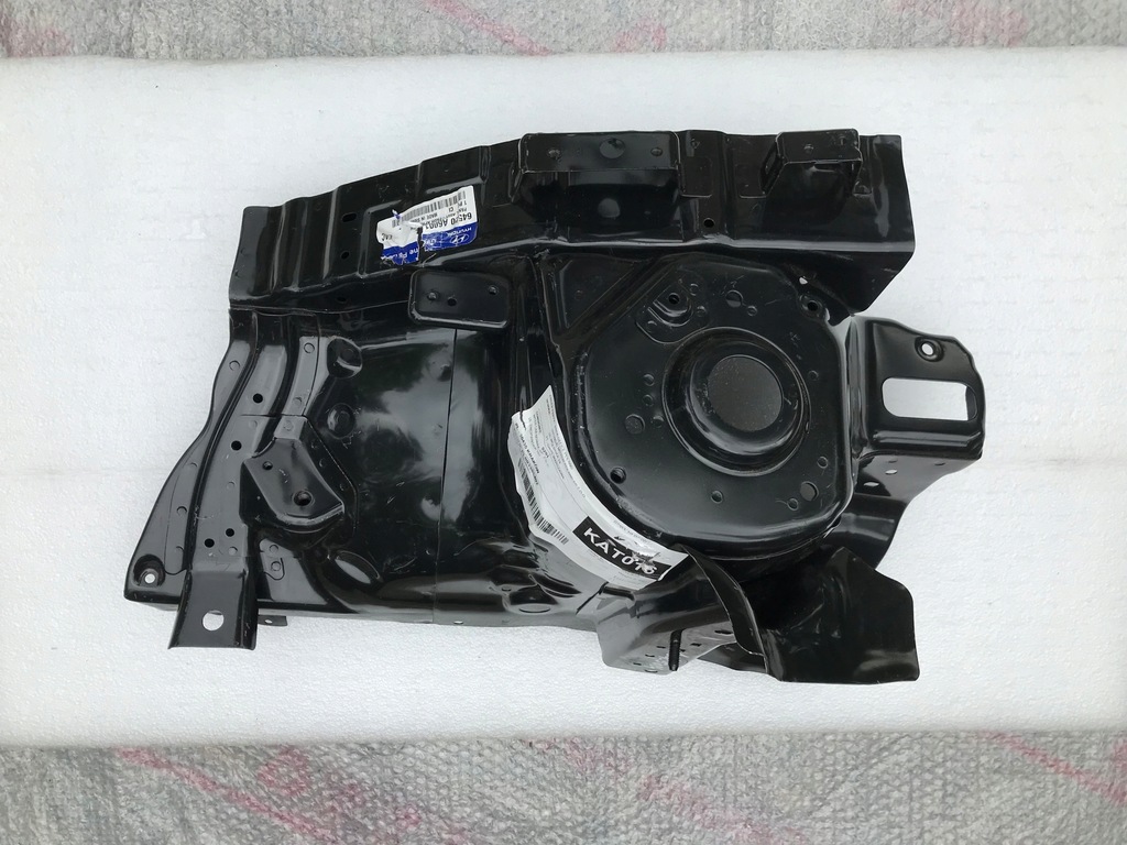 фото №1, Hyundai i30 правый чашка четверть лонжерон 17-