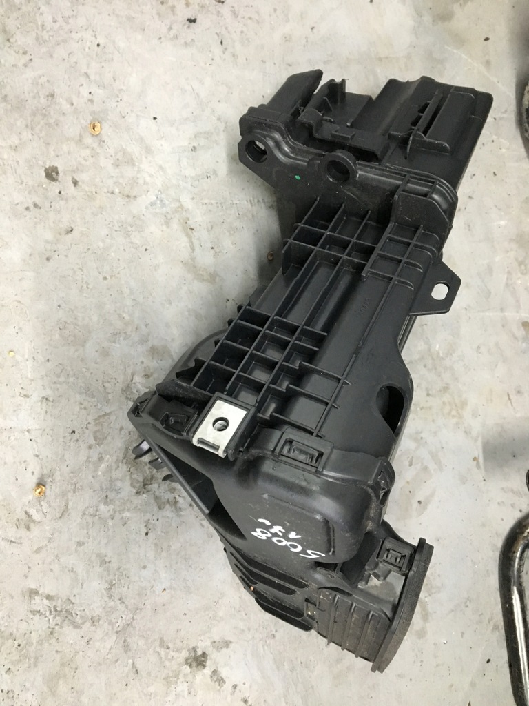 фото №1, Впуск воздуха резонатор 5008 новый model