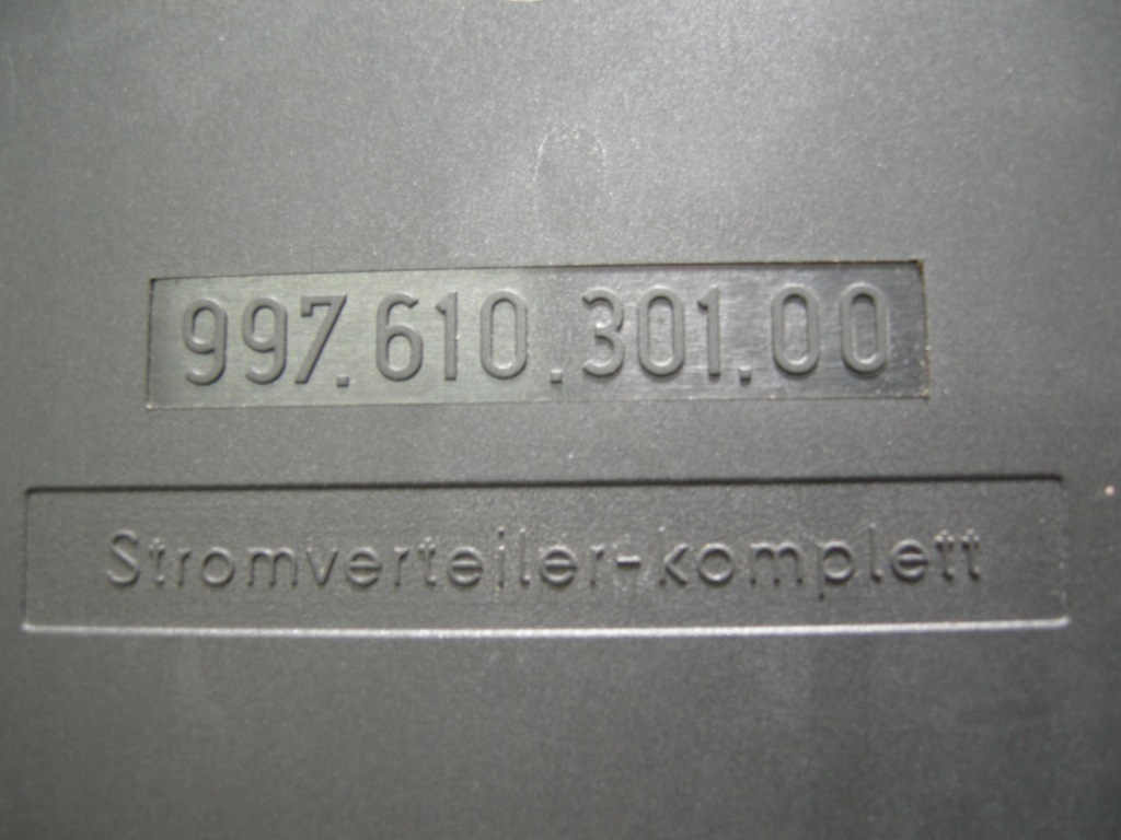 фото №7, Porsche 911 997 коробка корпус предохранителей