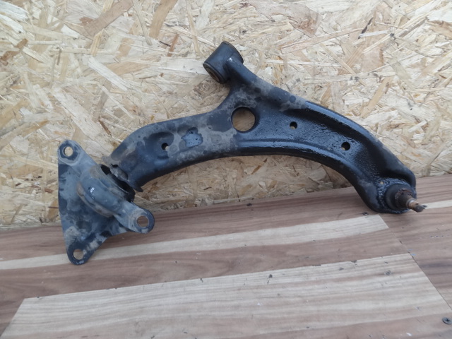 фото №1, Honda city v 2011 1,4 i-vtec рычаг передний правый