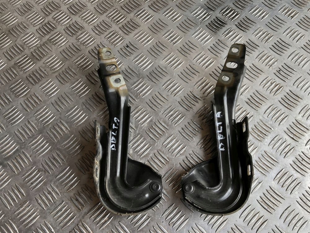 фото №1, Lancia delta петля лівий правий капот 2009 vr.284