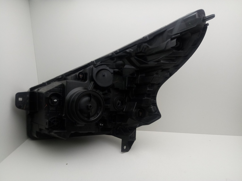 фото №3, Opel vivaro 2014- лампа фара led правый новый ^