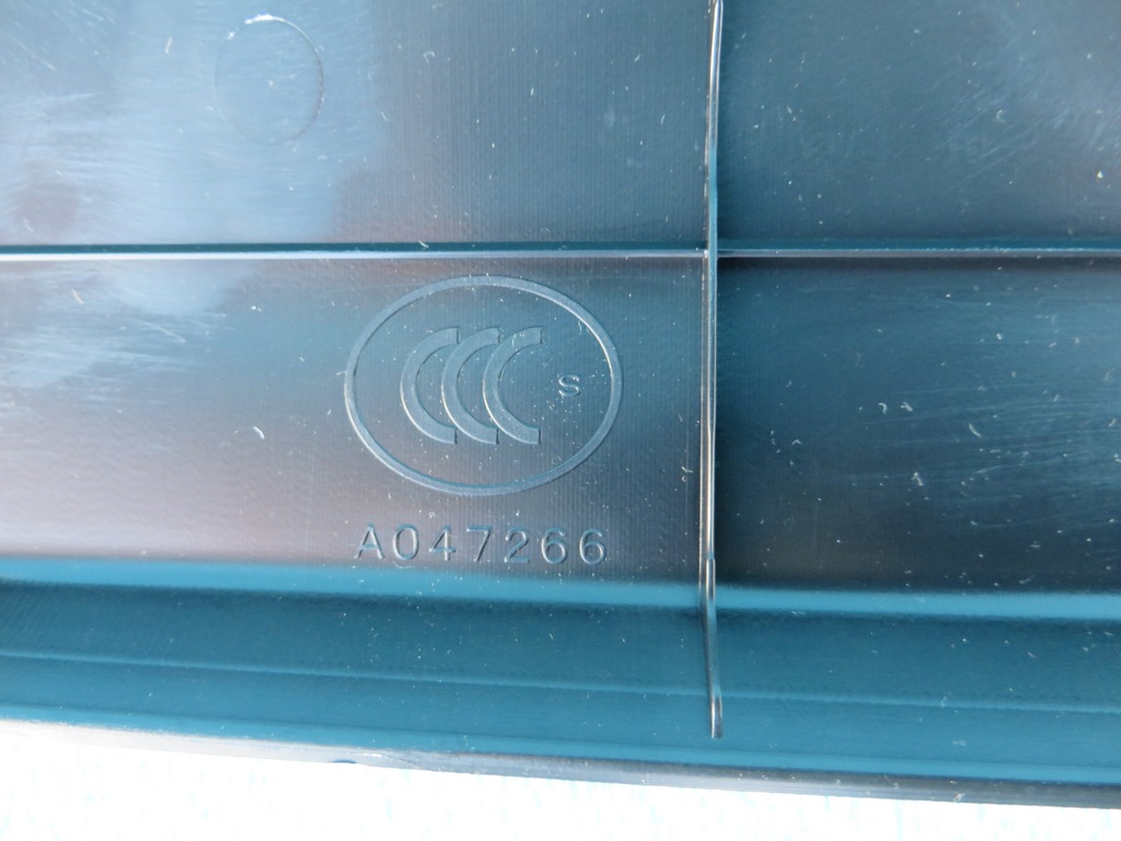 фото №3, Toyota prius 2014- молдинг накладка klepy задний