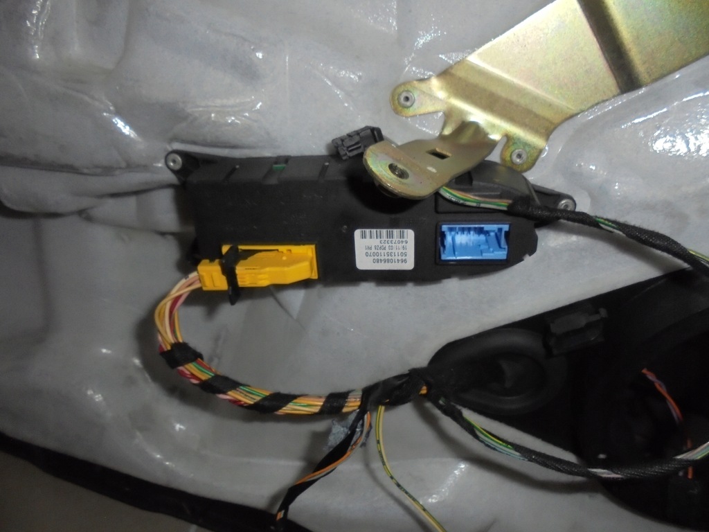 фото №7, Дверь левая перед peugeot 607 03r