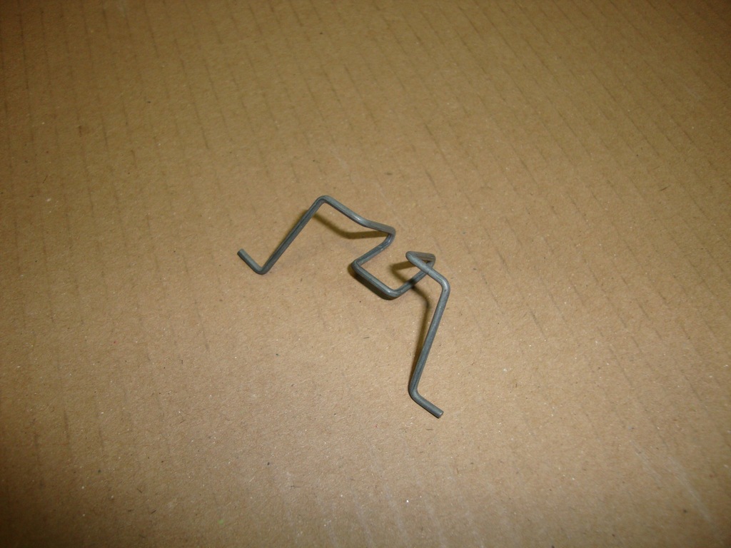 фото №1, Alfa romeo gtv spider пружина кришка заливної пального