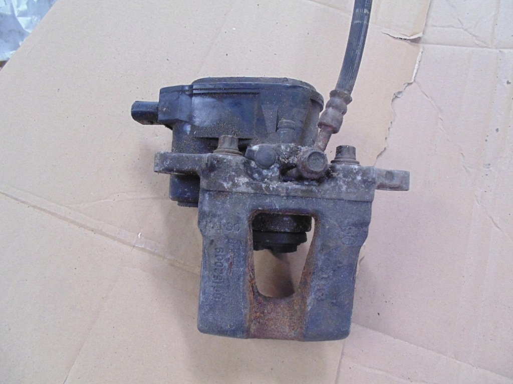 фото №1, Супорт гальма лівий задня задній 8554001 hyundai i40