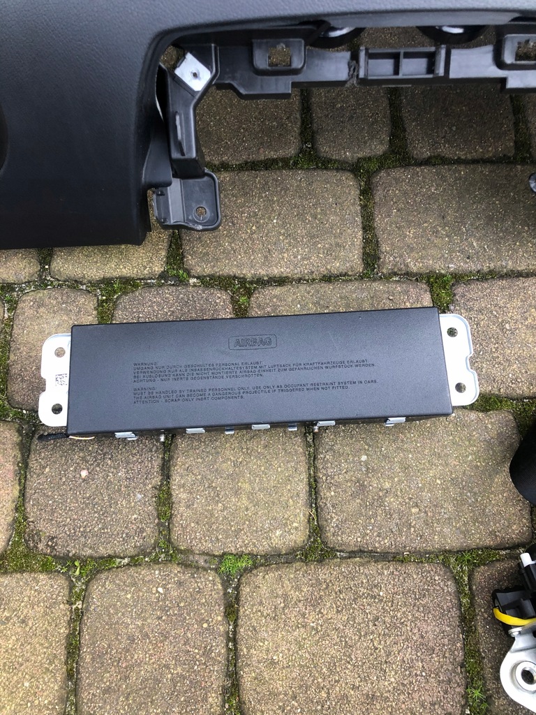 фото №9, Mercedes w213 консоль подушка безопасности подушки безопасности оригинал