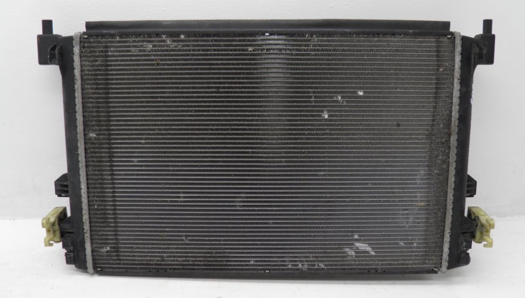 Радиатор воды vw golf vii audi a3 8v 5q0121251fa Недорого