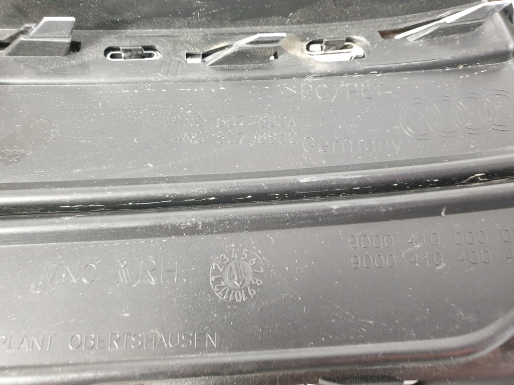 фото №13, Решітка бампера права audi a8 d5 4n0807680