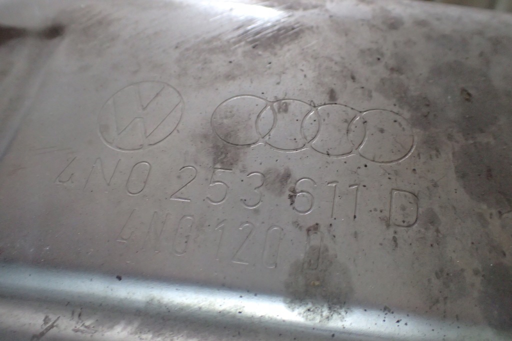 фото №8, Audi a8 d5 w12 вихлоп гасник 4n0253611d 4n0253612a