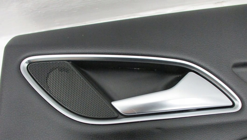 фото №7, Обшивка дверь правый задняя задний audi q3 8u 8u0867306