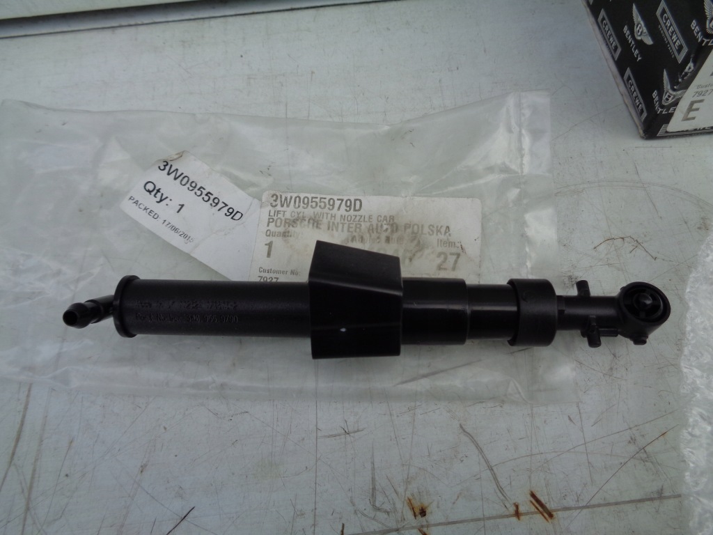 фото №2, Омыватель лампы+ заглушка bentley continental gt