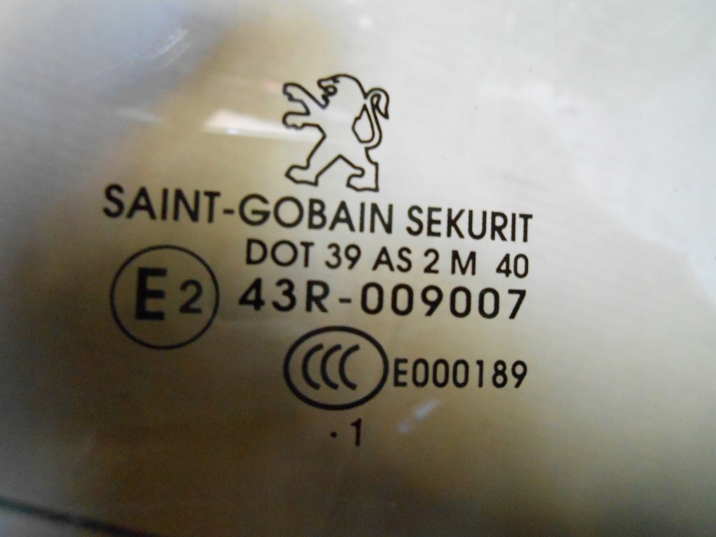 фото №3, Peugeot 3008 скло двері задня 11 r