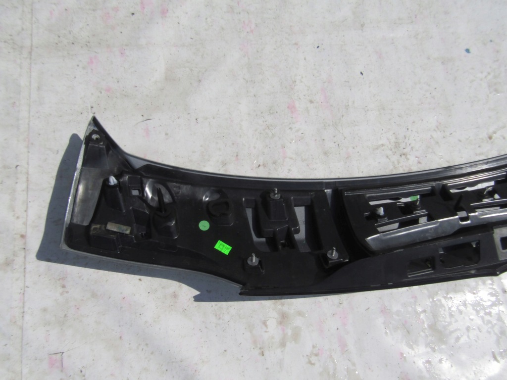 фото №4, Накладка крышки задний maserati levante 16-19 cała