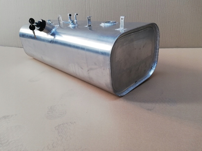 Бак топлива mitsubishi fuso canter алюминий 80 l , 100 l с Разборки