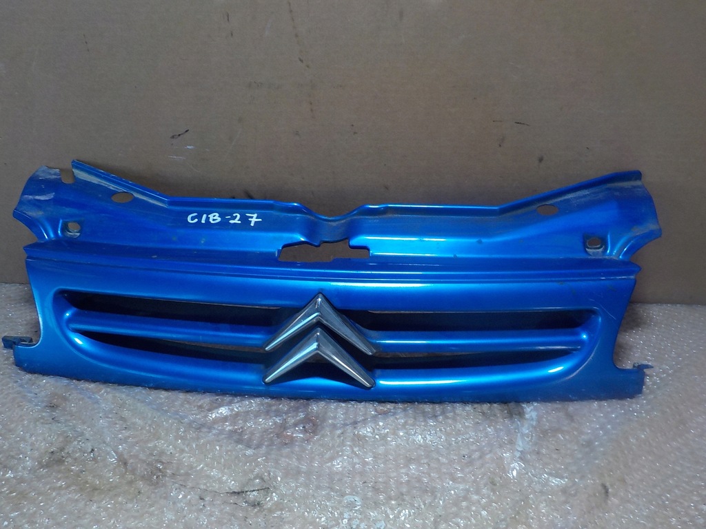 фото №1, Berlingo 1.6 решётка радиатора перед решётка радиатора