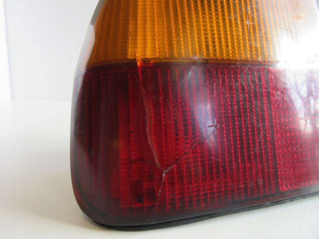 фото №15, Лампа задня ліва + вкладиш lancia dedra оригінал