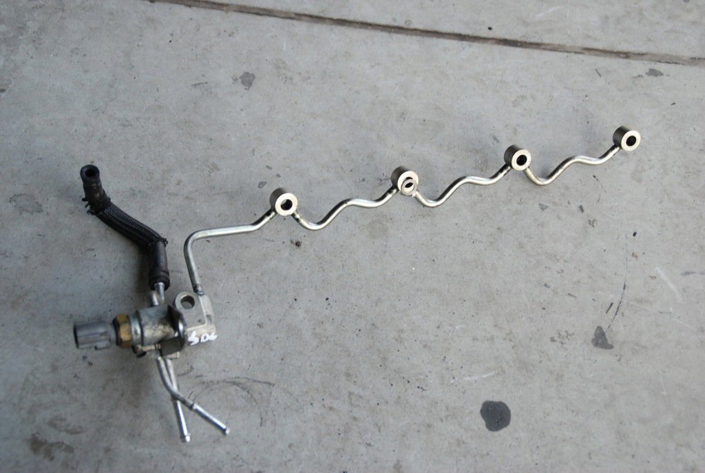 фото №1, Шланг трубка живлення пального lexus is 220d