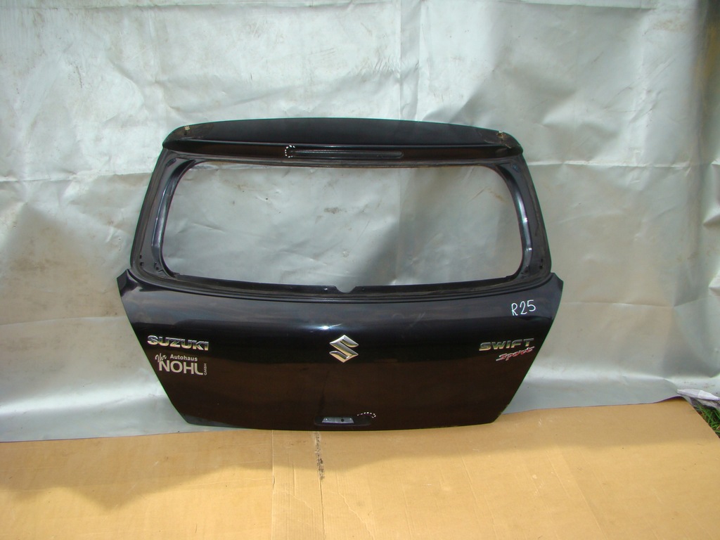 фото №1, Suzuki swift mk6.klapa задня k041