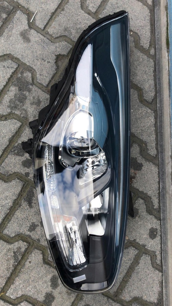 фото №1, Kia carens 2012- ксенон лампа правая перед