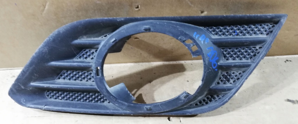 фото №1, Opel mokka решётка правая противотуманной фары