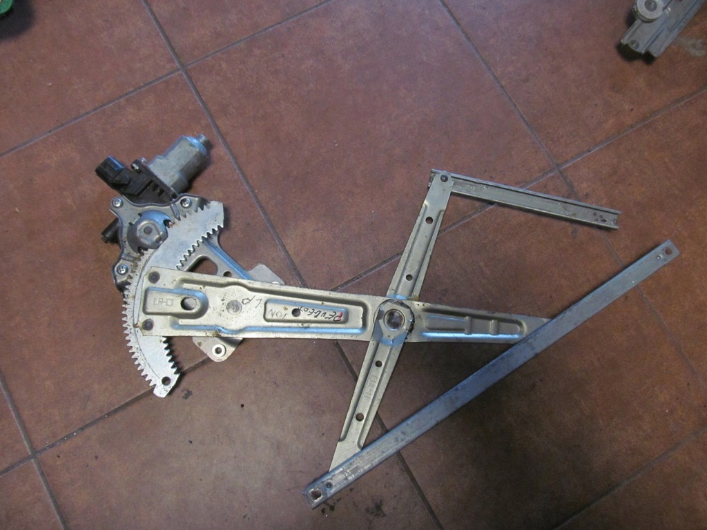 фото №8, Peugeot ion 10- подъемник окон левый перед c401