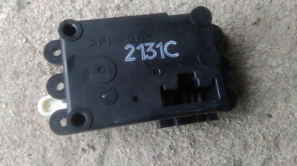 фото №1, Mazda 626 98-03 моторчик отопителя