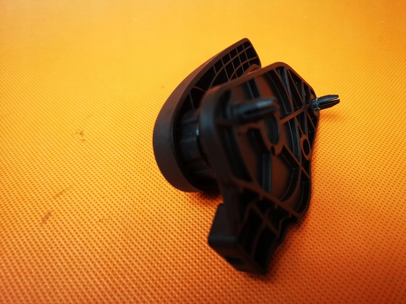 фото №6, Volvo v40 ii d3 тяга ручка капот комплектная