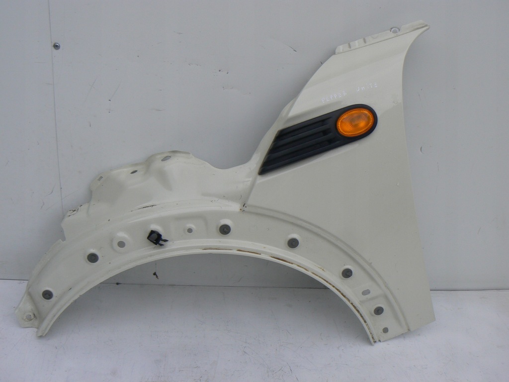 фото №1, Mini r56 крила передній лівий pepper white гарний