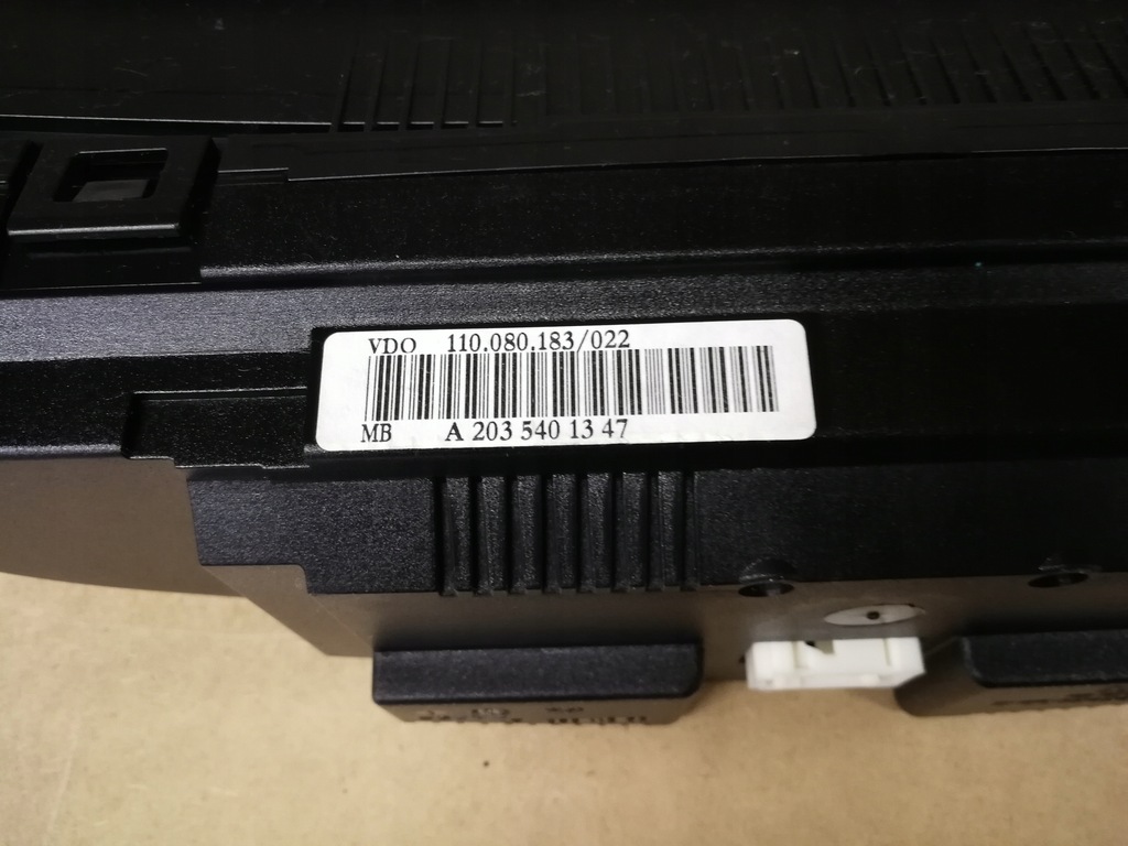 фото №6, Mercedes w203 счетчик приборы 2035401347