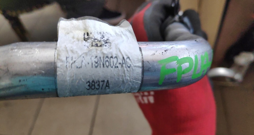 фото №3, Шланг кондиціонера sport l494 fpla-19n602-ac