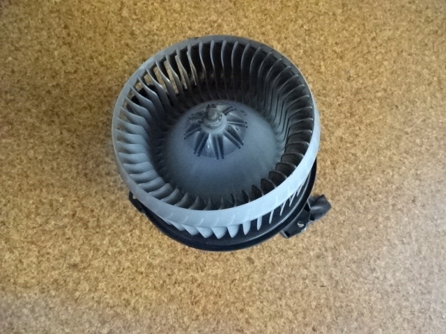 фото №1, Land cruiser 120 04r вентилятор воздуходувка