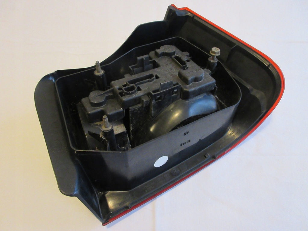 фото №8, Лампа задняя левая seat ibiza ii оригинал 6k6945111