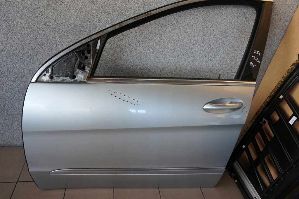 фото №5, Mercedes w251 дверь левый перед передние 775 r-klas