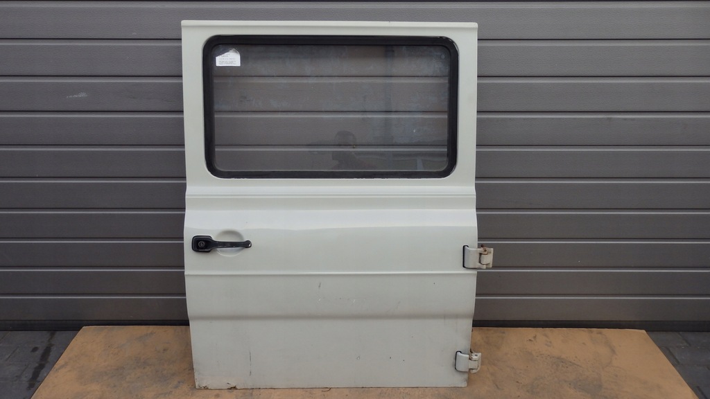 фото №1, Дверь правое задние ford transit 1983-1985