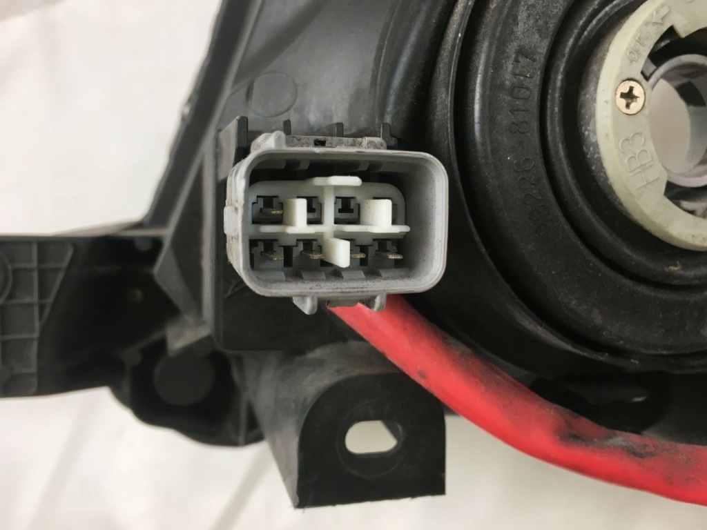 фото №8, Subaru forester 13- лампа перед права usa