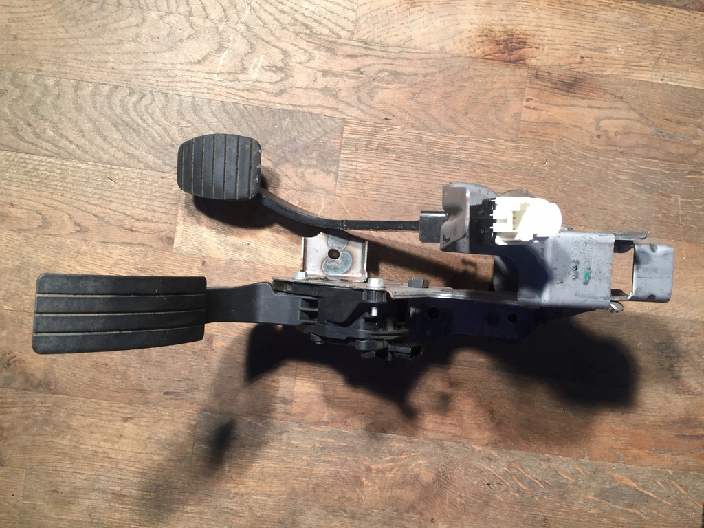 фото №1, Renault captur педаль газа тормоза kompletny europa