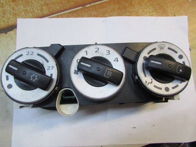 фото №1, Панель обдув mitsubishi colt