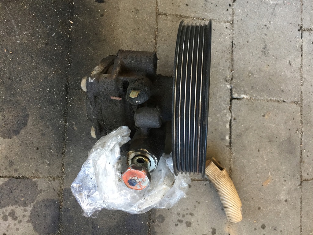 фото №1, Mitsubishi l200 2006- насос усилителя