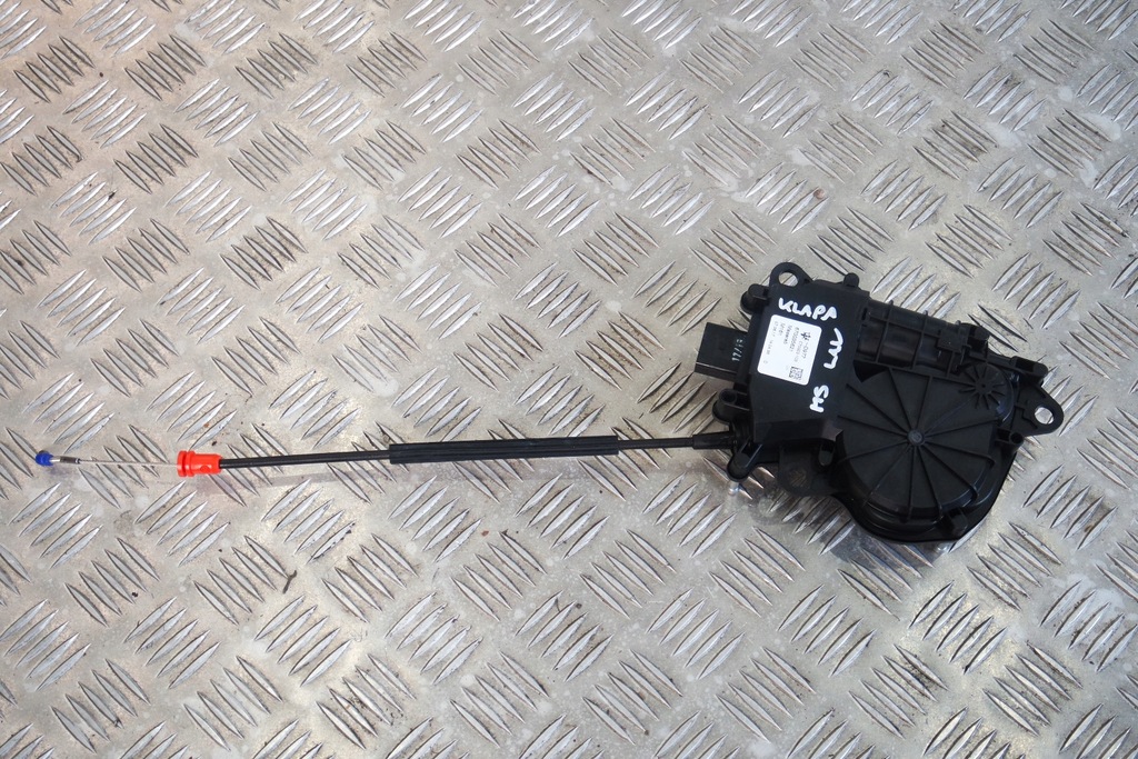 фото №1, Моторчик крышки maserati levante 670035621