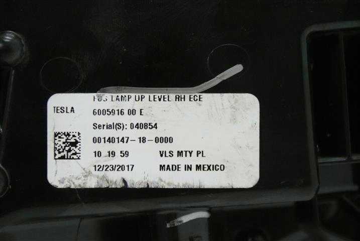 Tesla model s 12-16r. праве ліхтар drl led Доставка