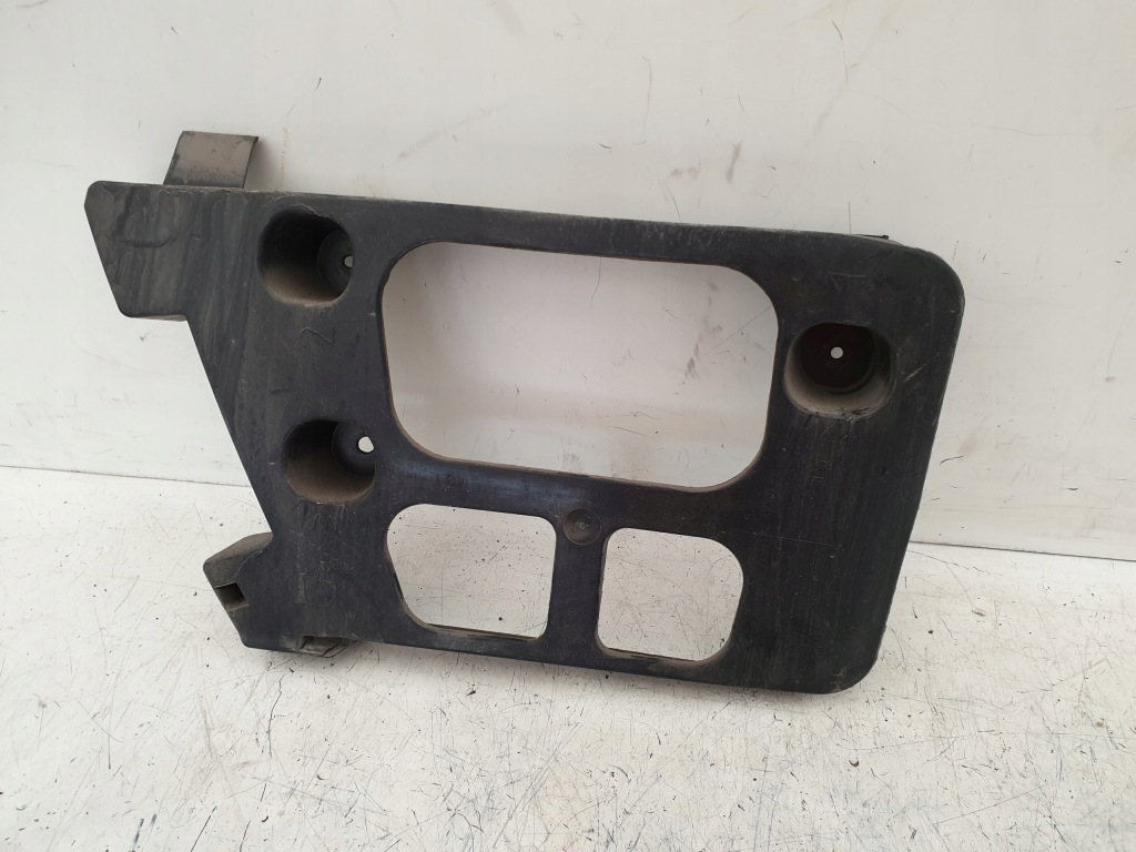 фото №1, Направляющая бампера левый задняя peugeot 407 06r eu