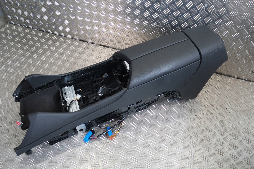 фото №6, Сидіння шкіра заднє сидіння обшивки maserati levante f151