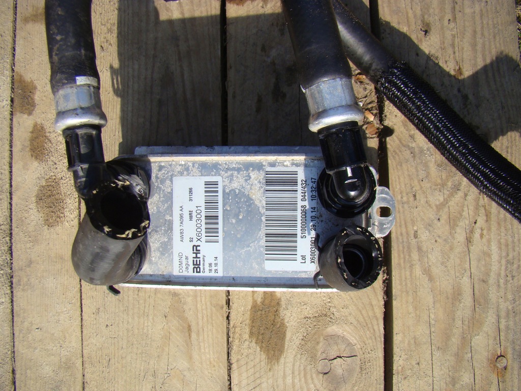 фото №1, Jaguar xf 2.2 радиатор масла